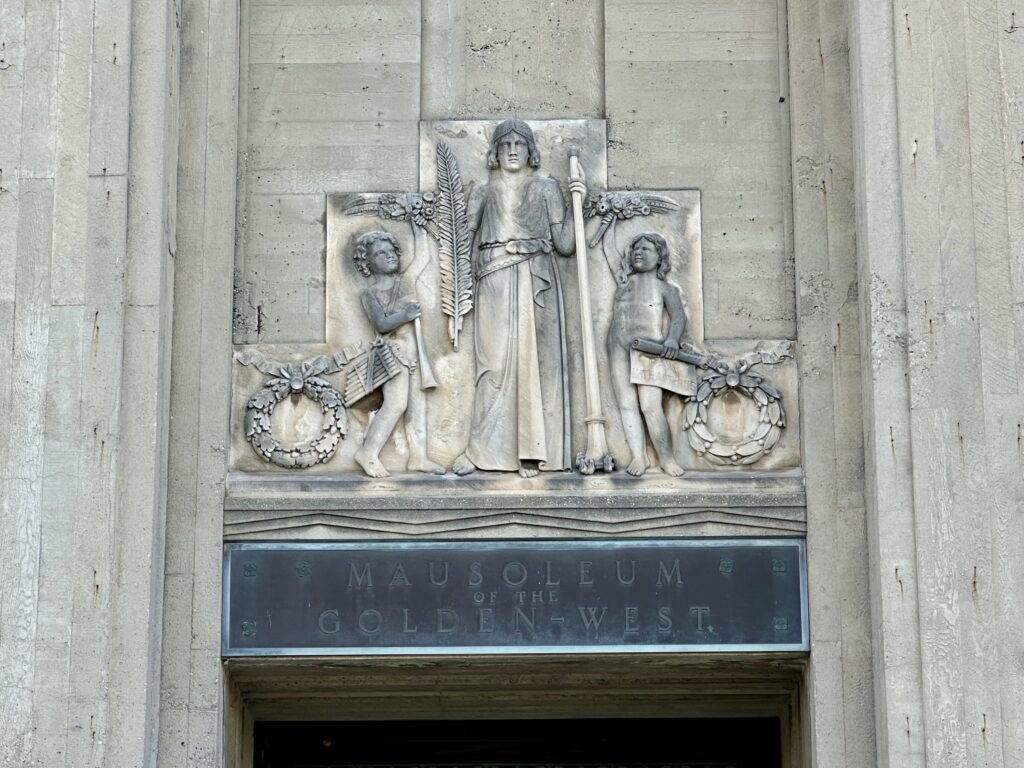 Mausoleum of the Golden West, Inglewood Park