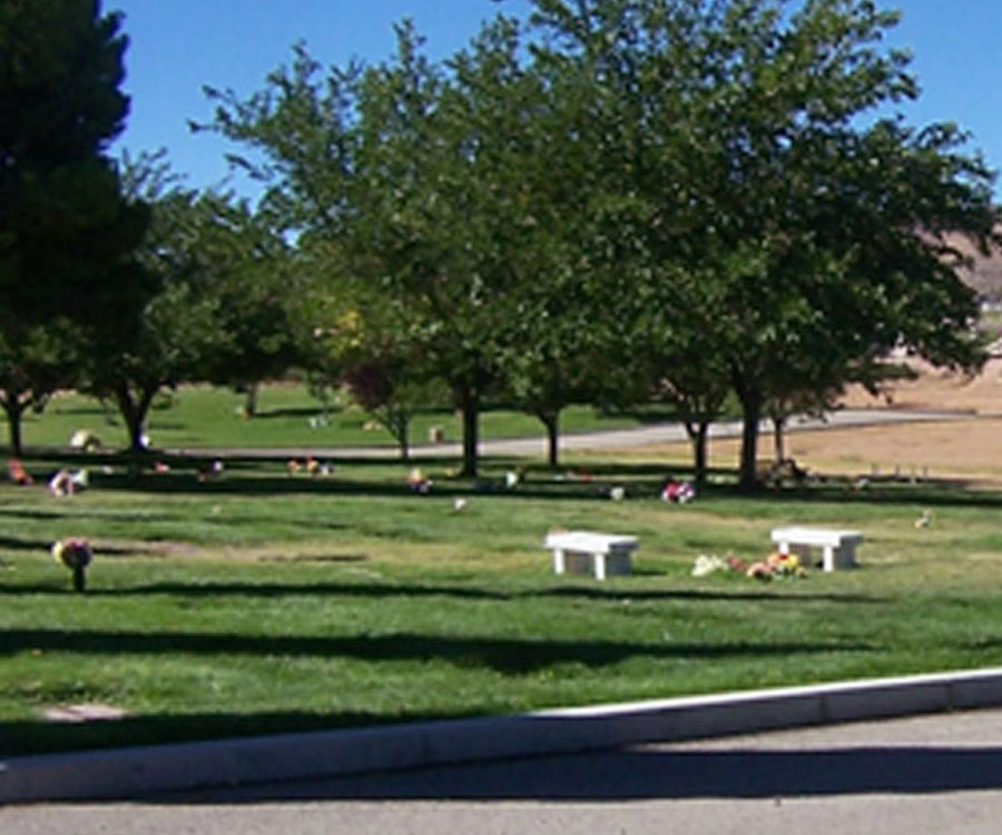 Double grave in Garden of Prayer