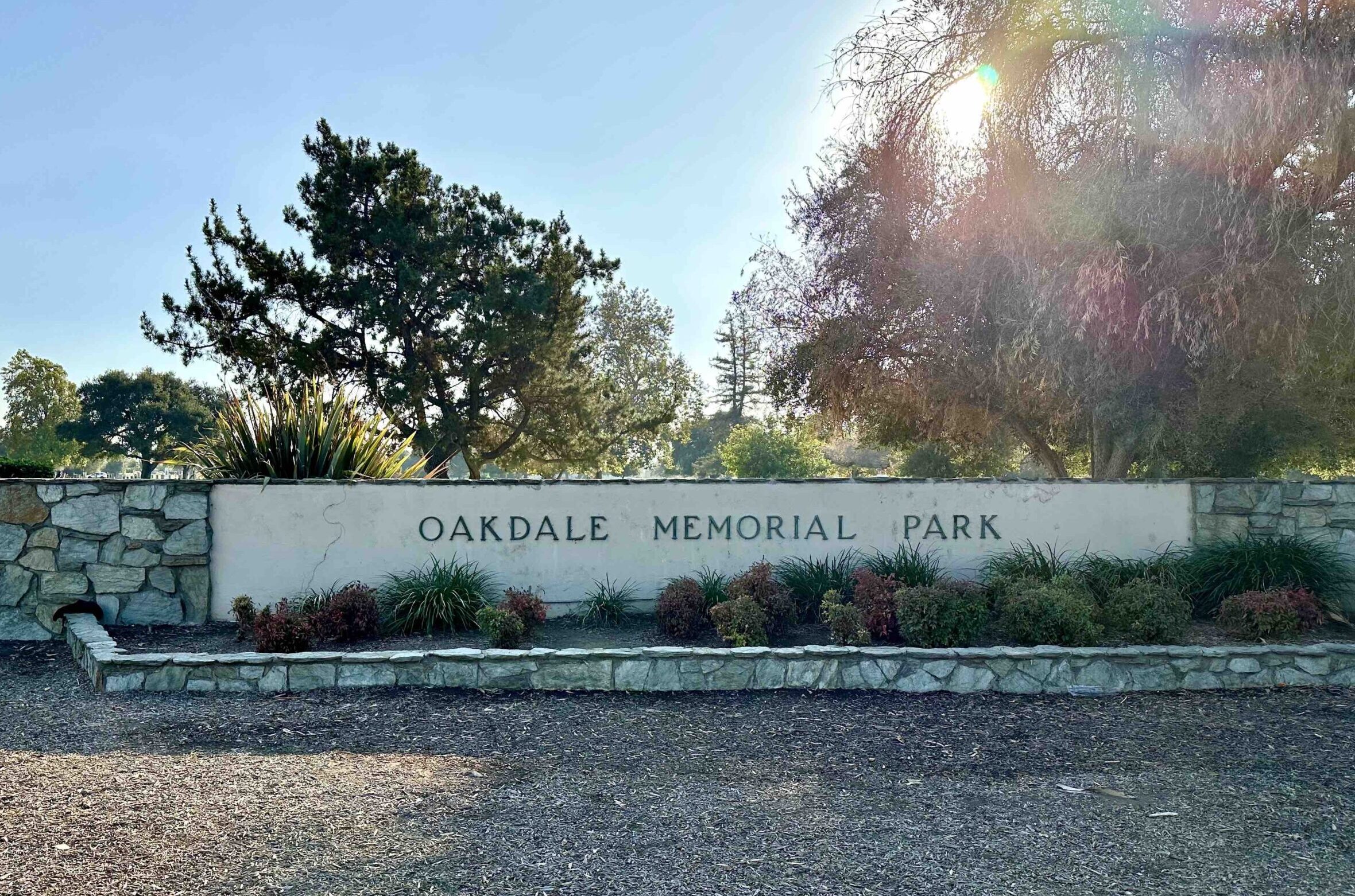 Bayer Cemetery Brokers Oakdale Memorial Park Glendora Entrance