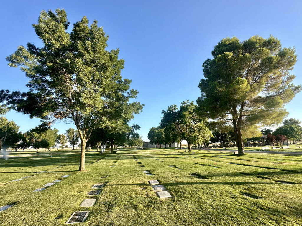 Rose Lawn, Desert View Memorial Park, Victorville