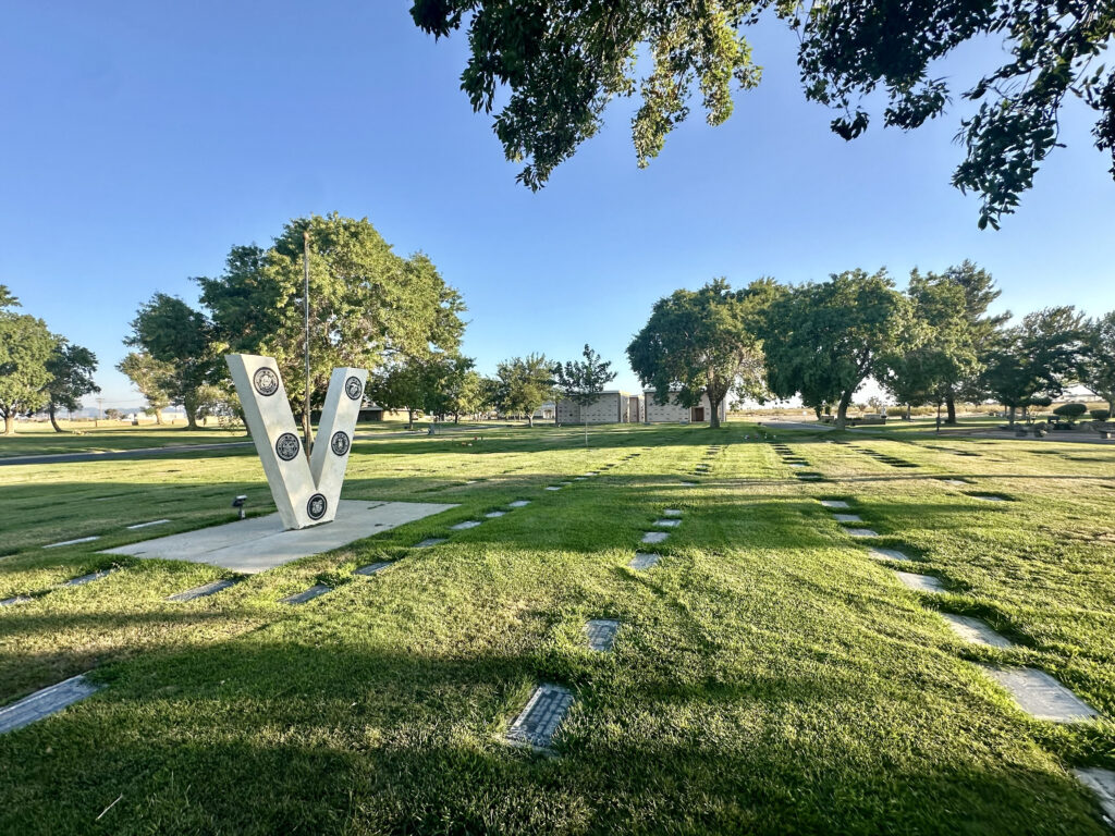 Veterans Memorial, Rose Lawn, Desert View Memorial Park, Victorville