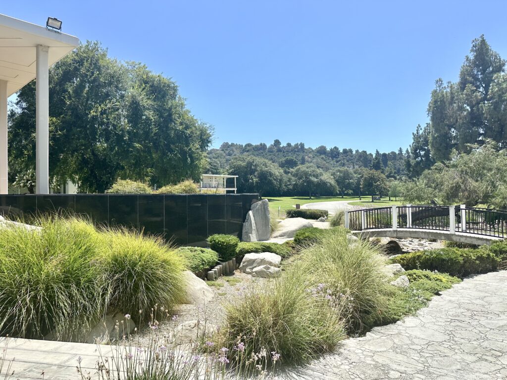 Lakeview Mausoleum, Rose Hills Memorial Park