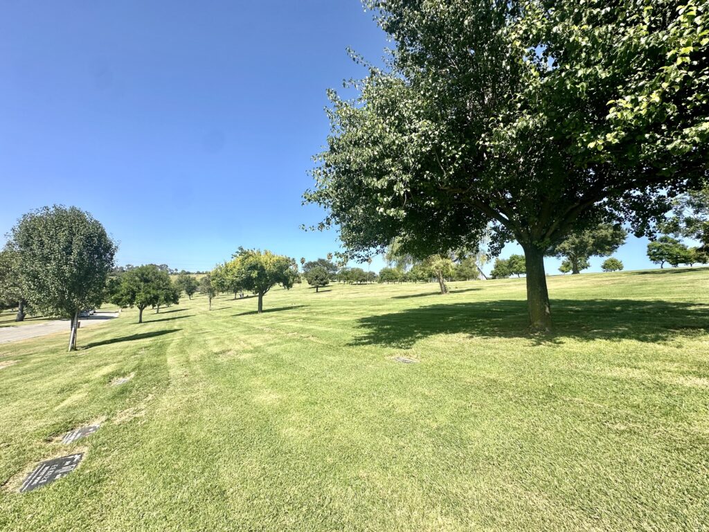 Garden of Serenity, Rose Hills Memorial Park