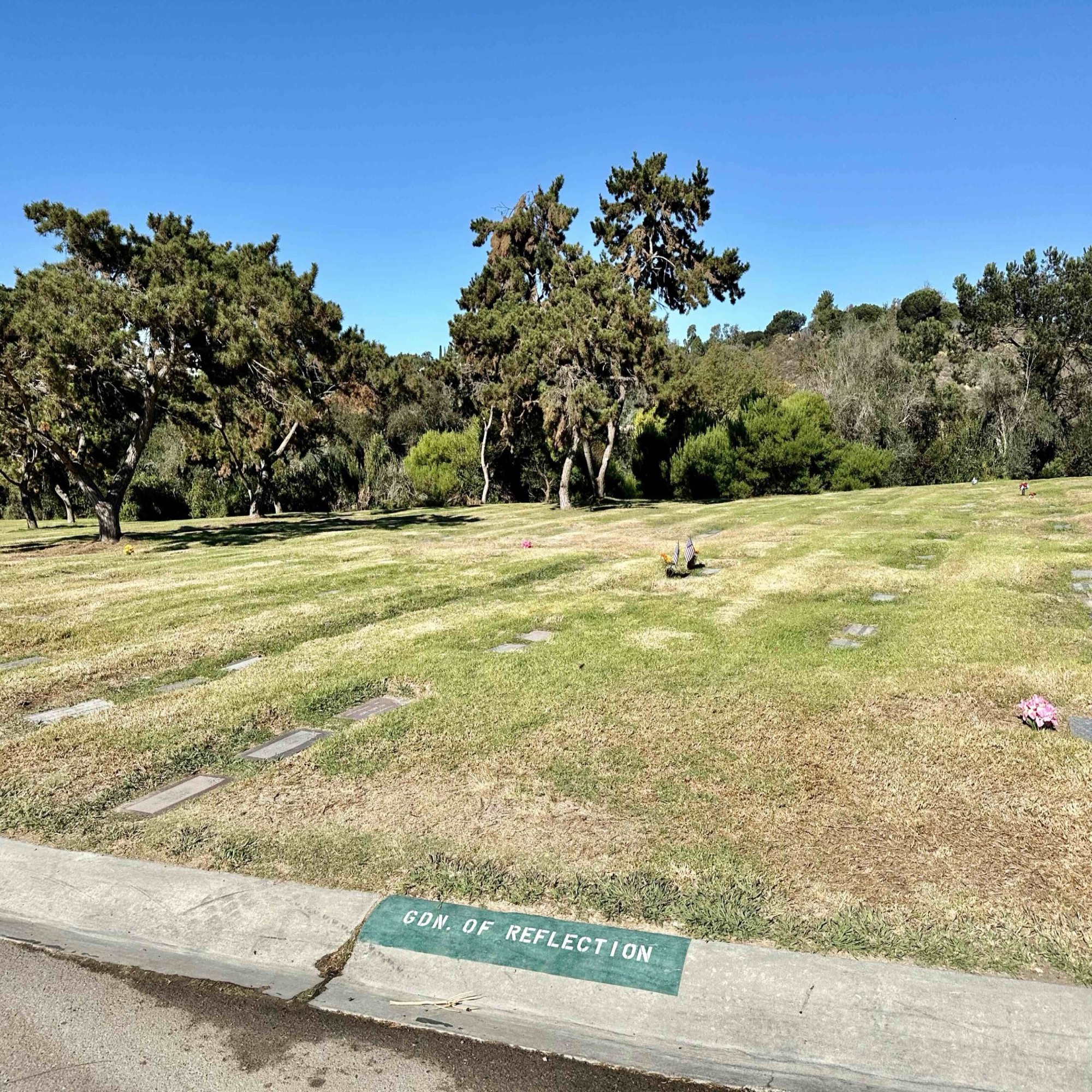 Grave space in Garden of Reflection