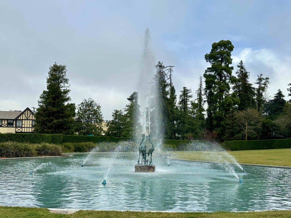 Bayer Cemetery Brokers Forest Lawn Glendale Fountain