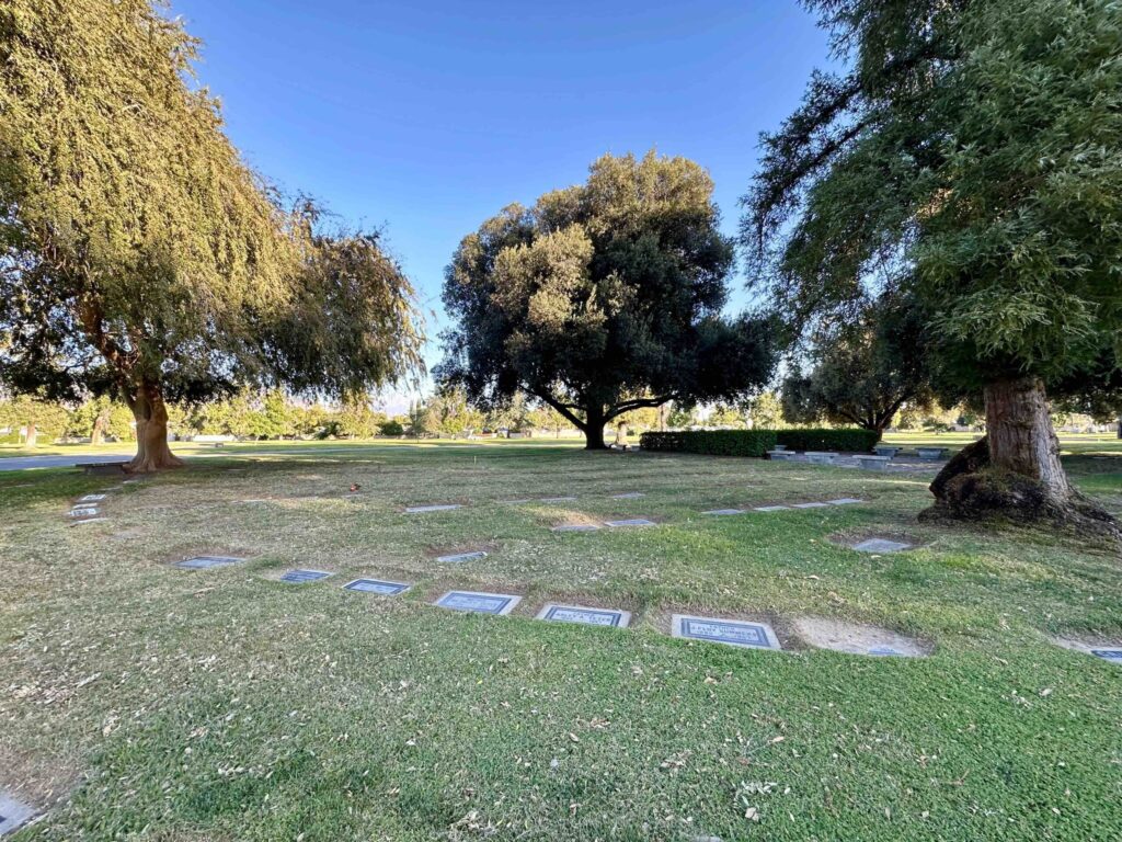 Bayer Cemetery Brokers Mountain View San Bernadino Cemetery R Lawn