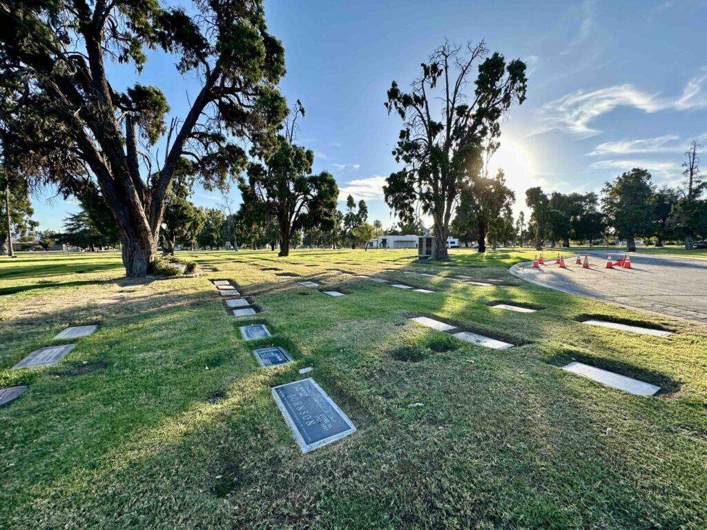 Bayer Cemetery Brokers Mountain View San Bernadino Cemetery S Lawn