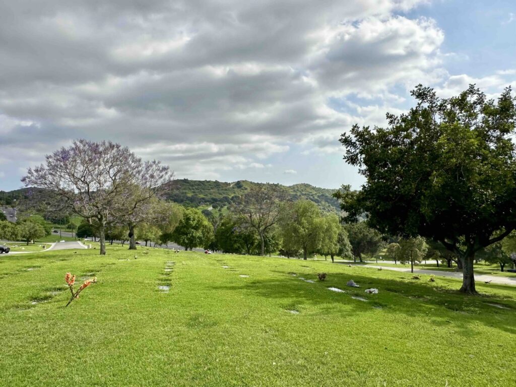 Carnation Lawn Rose Hills Memorial Park Whittier-Bayer Cemetery Brokers