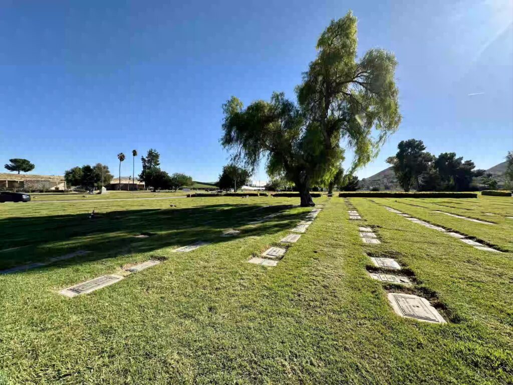 Green-Acres-Memorial-Park-Bloomington-Garden-Of-The-Resurrection-Bayer-Cemetery-Brokers