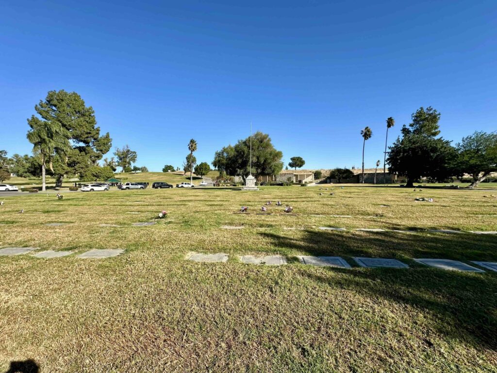 Green-Acres-Memorial-Park-Bloomington-Veterans-Circle-Bayer-Cemetery-Brokers
