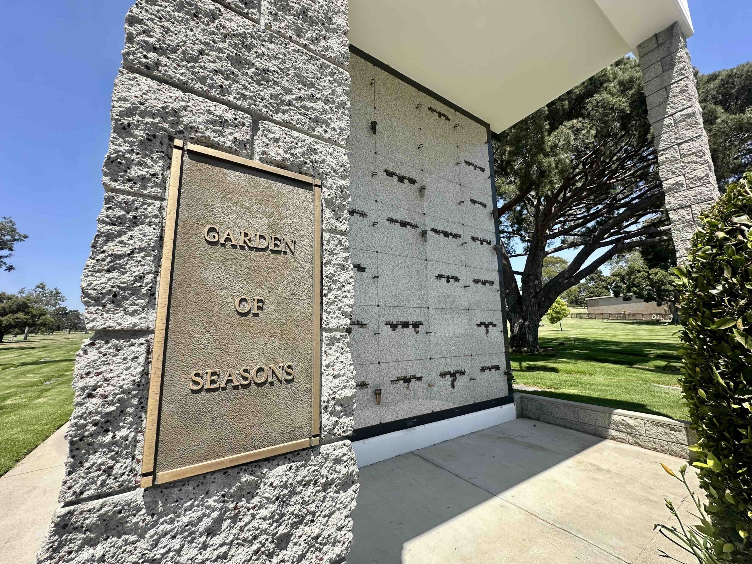 True Companion Mausoleum Crypt in Garden of Seasons