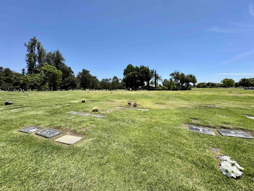 Jardin Del Angel Turner and Stevens Live Oak Memorial Park Monrovia - Bayer Cemetery Brokers
