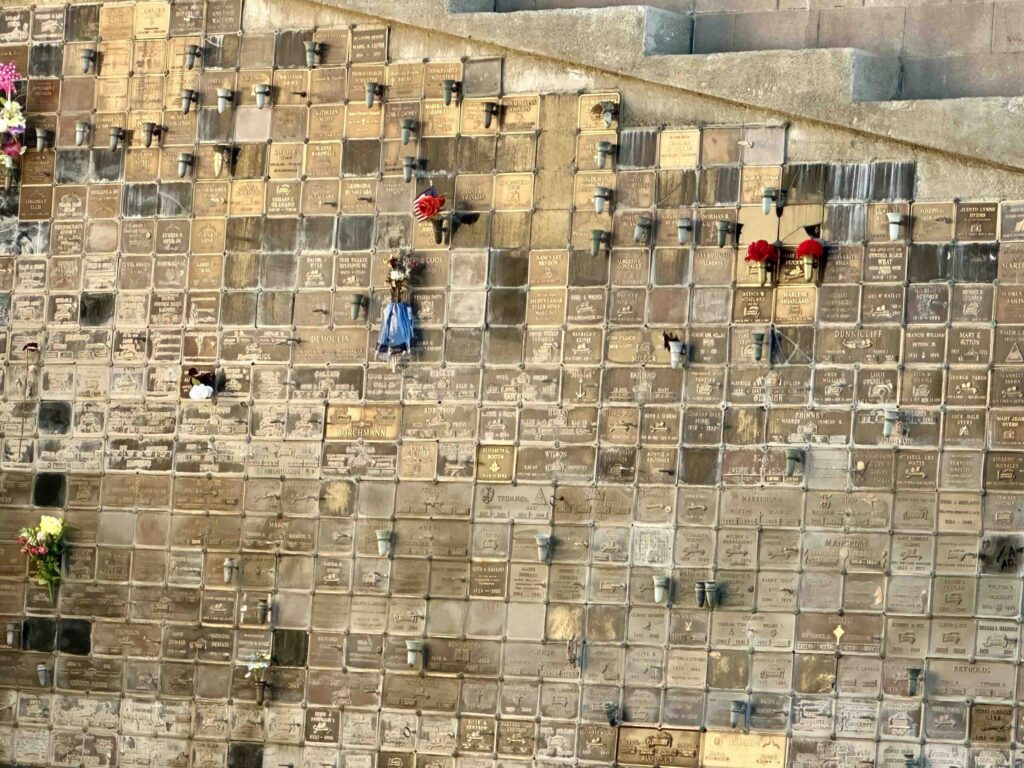 Memory Garden Wall Victor Valley Memorial Park Victorville Bayer Cemetery Brokers