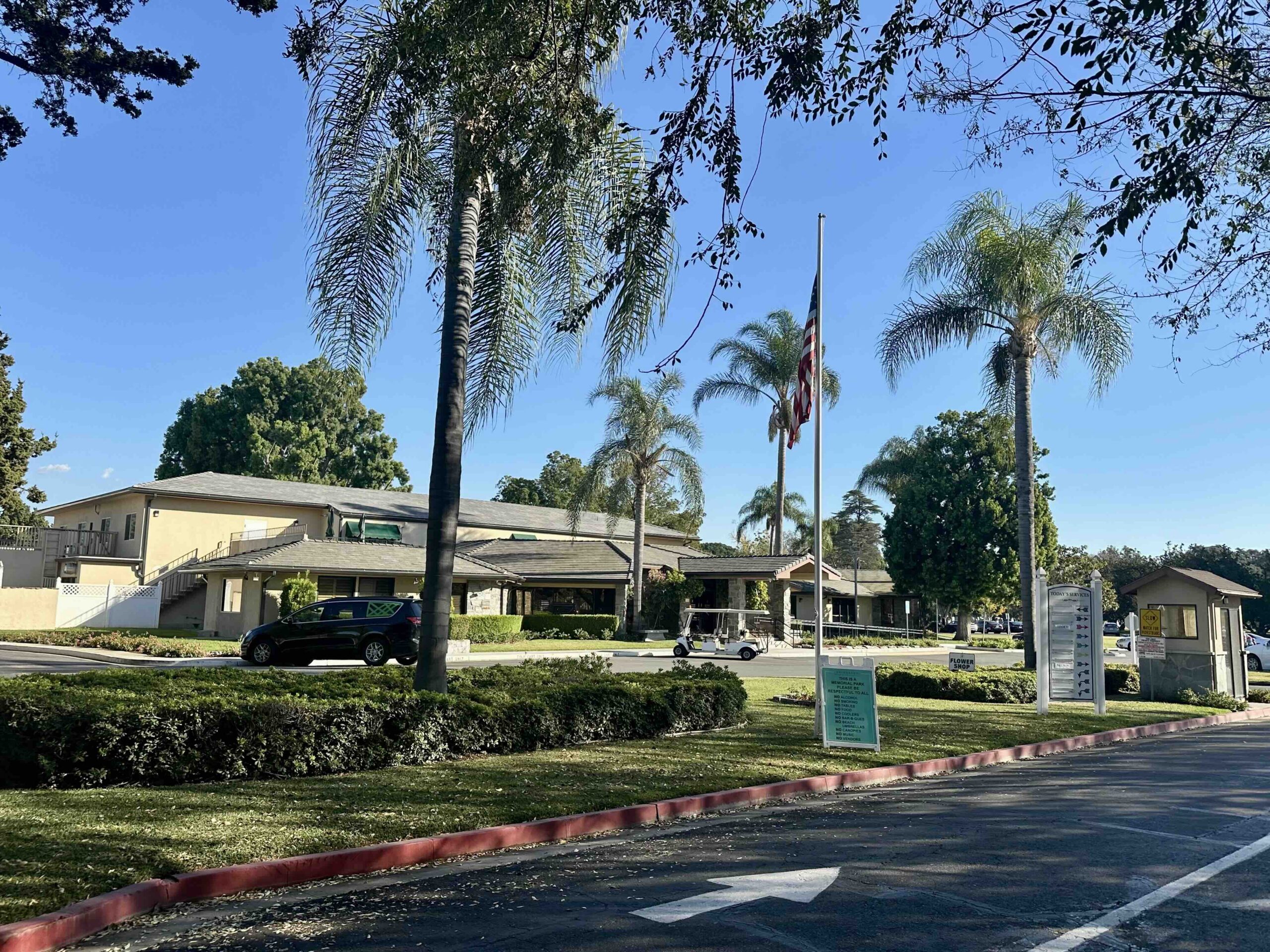 Two grave spaces together in Lawn M