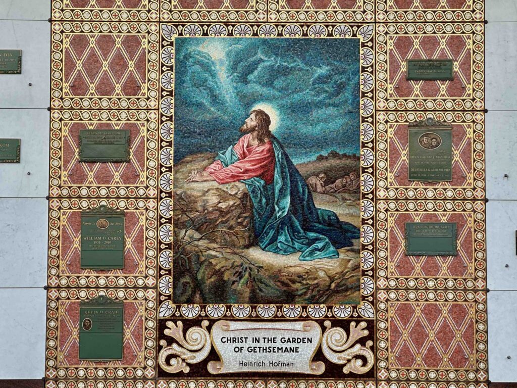 Beautiful-Hofman-tile-mosaic-at-Ascension-Garden-Forest-Lawn-Cypress-Bayer-Cemetery-Brokers