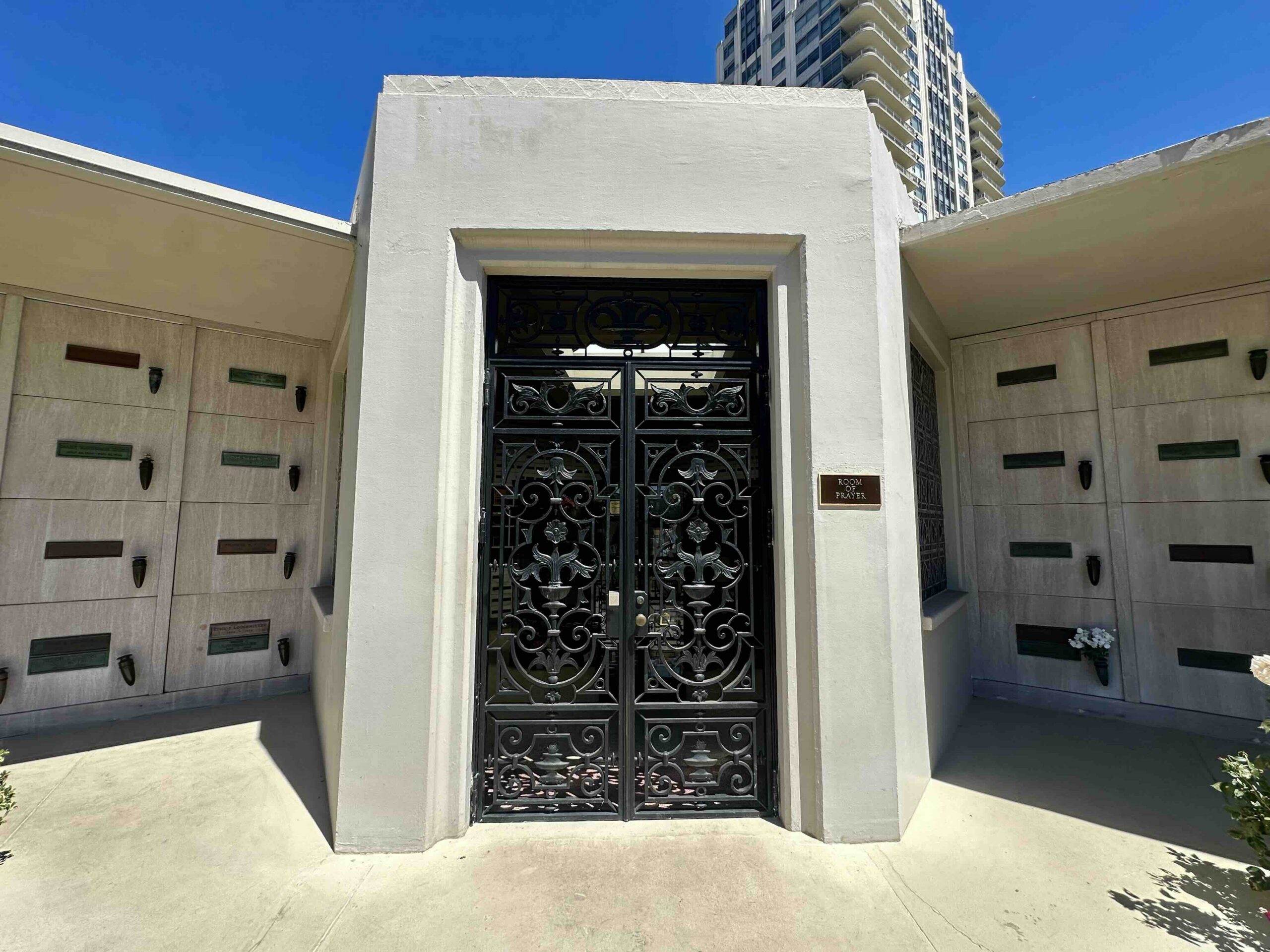 Companion niche in the Room of Prayer